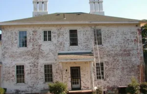 The Best Brick Paint Coating Service The Best Brick Colorado home before it receives a better painting process.